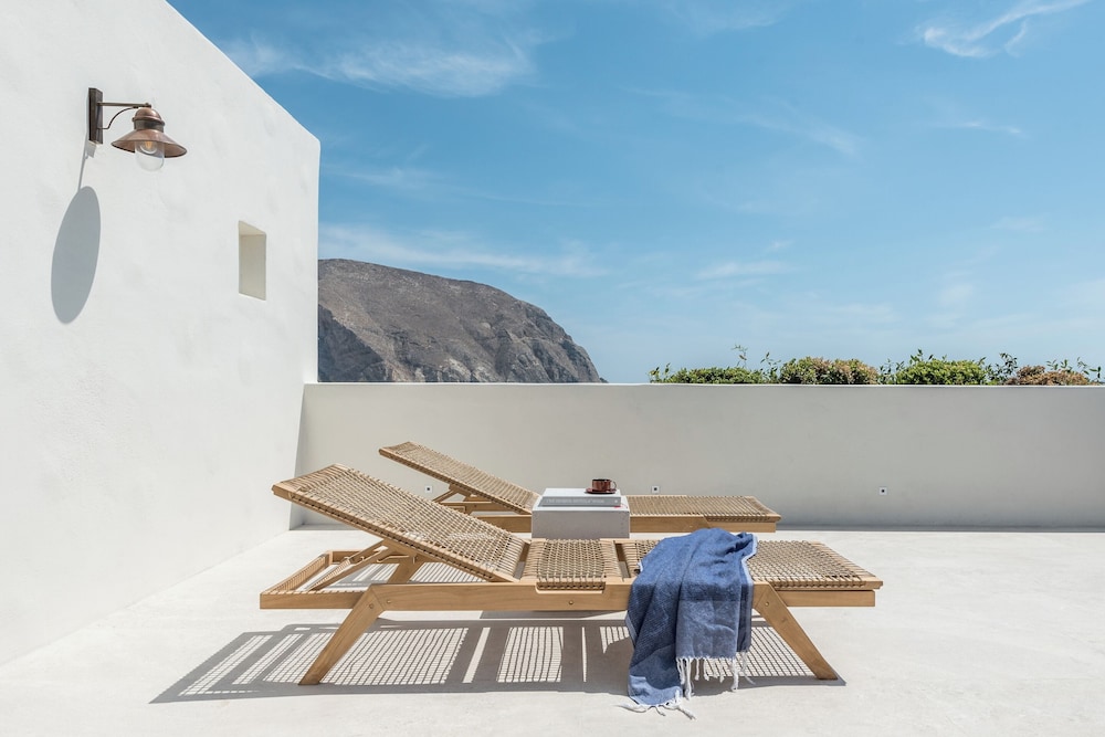 Istoria, A Member of Design Hotels — Hotel building in Perissa, South Aegean