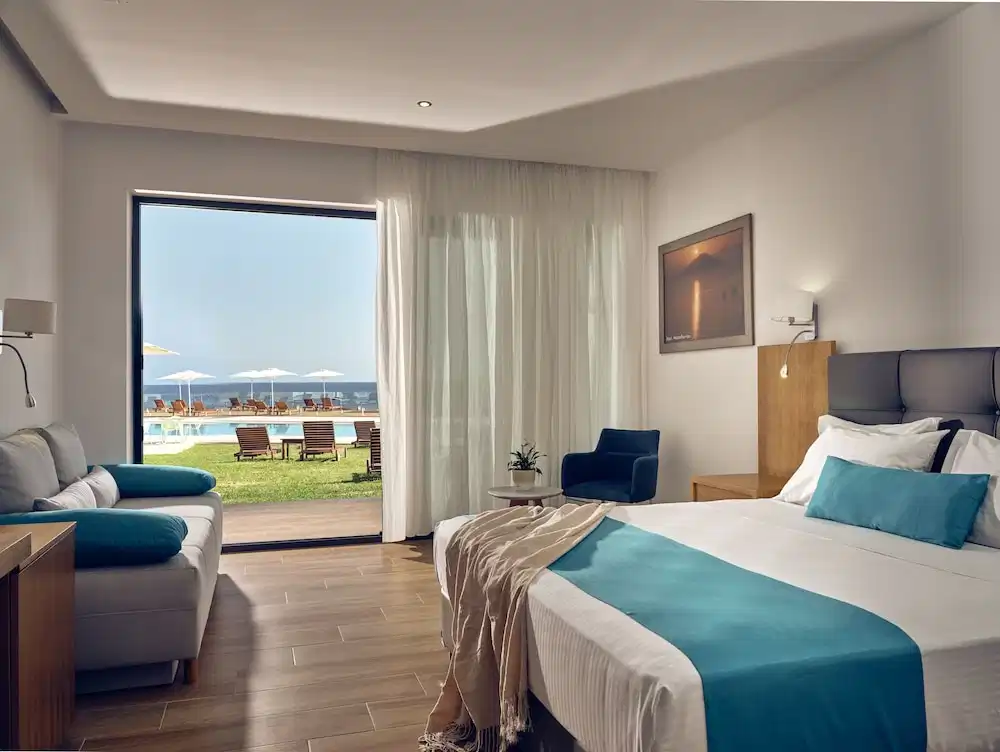 Cavo Orient Beach Hotel — Hotel rooms in Tsilivi, Ionian Islands