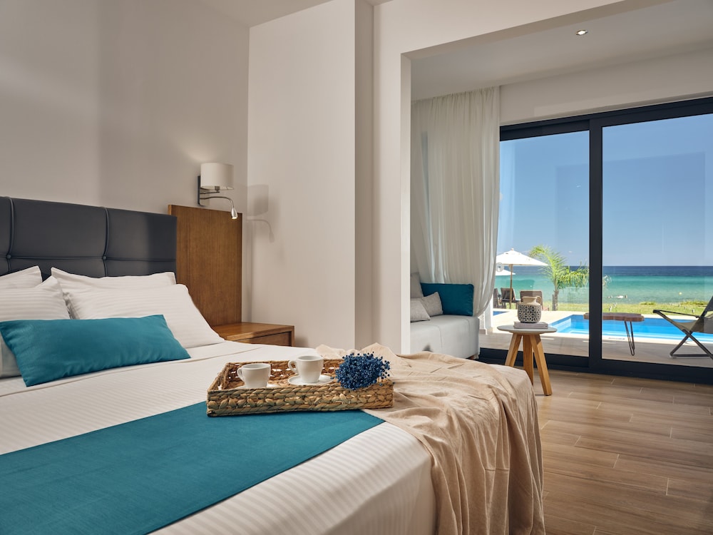 Cavo Orient Beach Hotel — Hotel rooms in Tsilivi, Ionian Islands