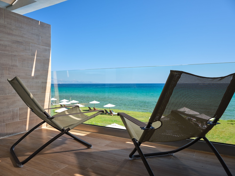 Cavo Orient Beach Hotel — Beach in Tsilivi, Ionian Islands