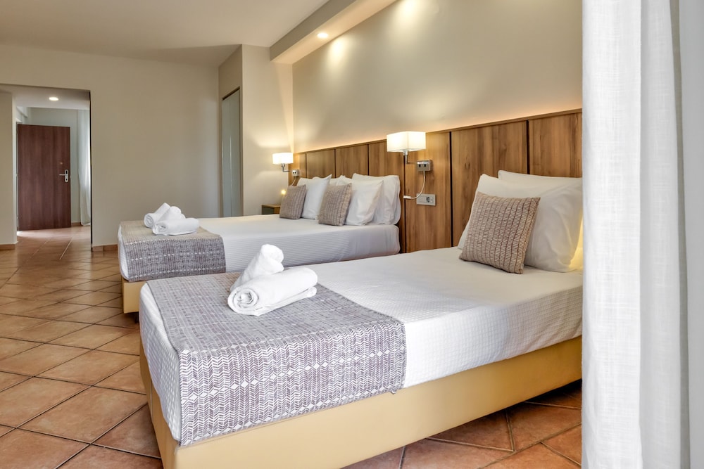 White Olive Premium Laganas - All Inclusive — Hotel rooms in Laganas, Ionian Islands