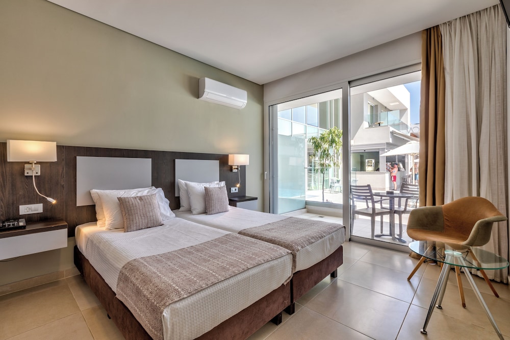 White Olive Premium Laganas - All Inclusive — Hotel rooms in Laganas, Ionian Islands