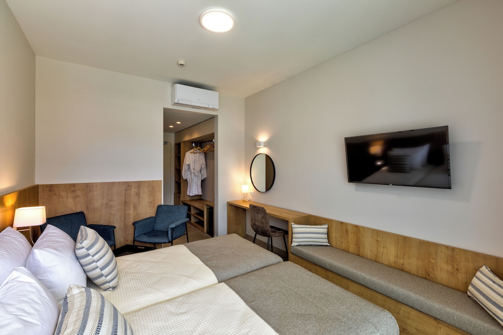 White Olive Premium Laganas - All Inclusive — Hotel rooms in Laganas, Ionian Islands