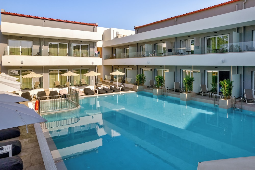 White Olive Premium Laganas - All Inclusive — Swimming pool in Laganas, Ionian Islands