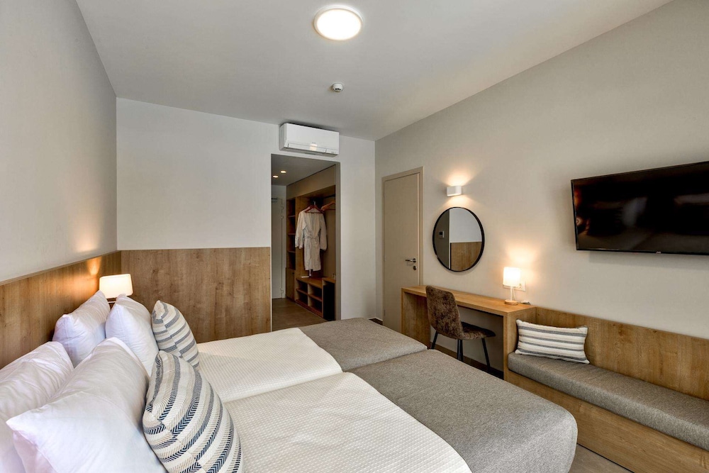 White Olive Premium Laganas - All Inclusive — Hotel rooms in Laganas, Ionian Islands