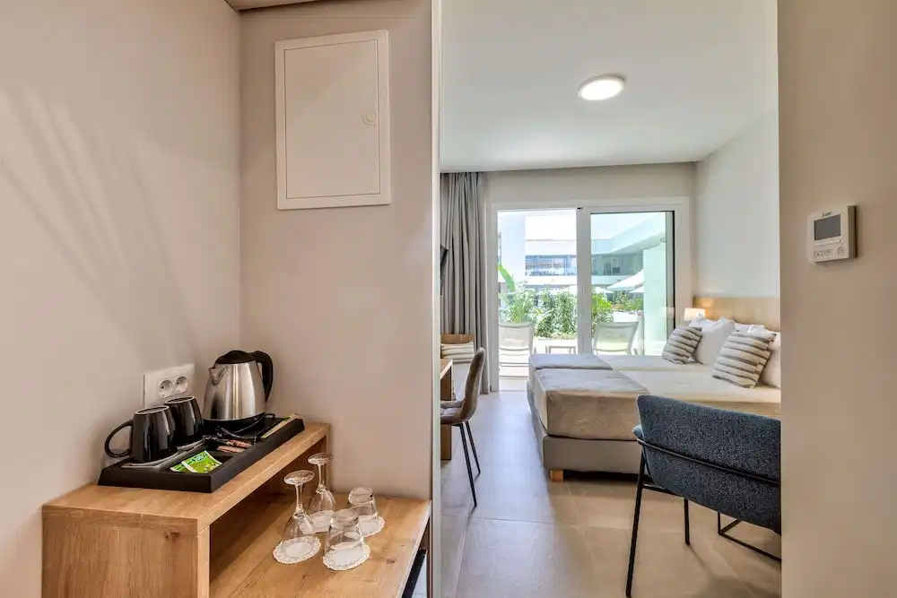 White Olive Premium Laganas - All Inclusive — Hotel rooms in Laganas, Ionian Islands