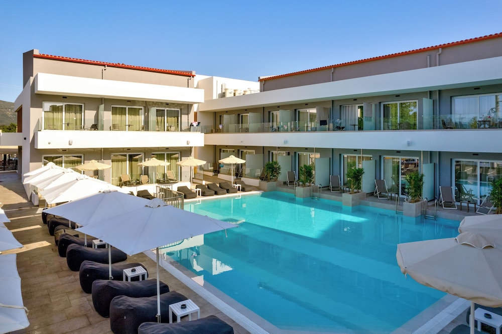White Olive Premium Laganas - All Inclusive — Swimming pool in Laganas, Ionian Islands