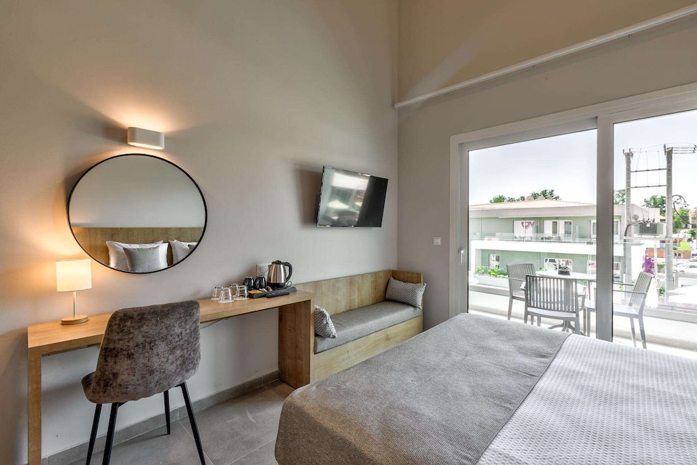 White Olive Premium Laganas - All Inclusive — Hotel rooms in Laganas, Ionian Islands