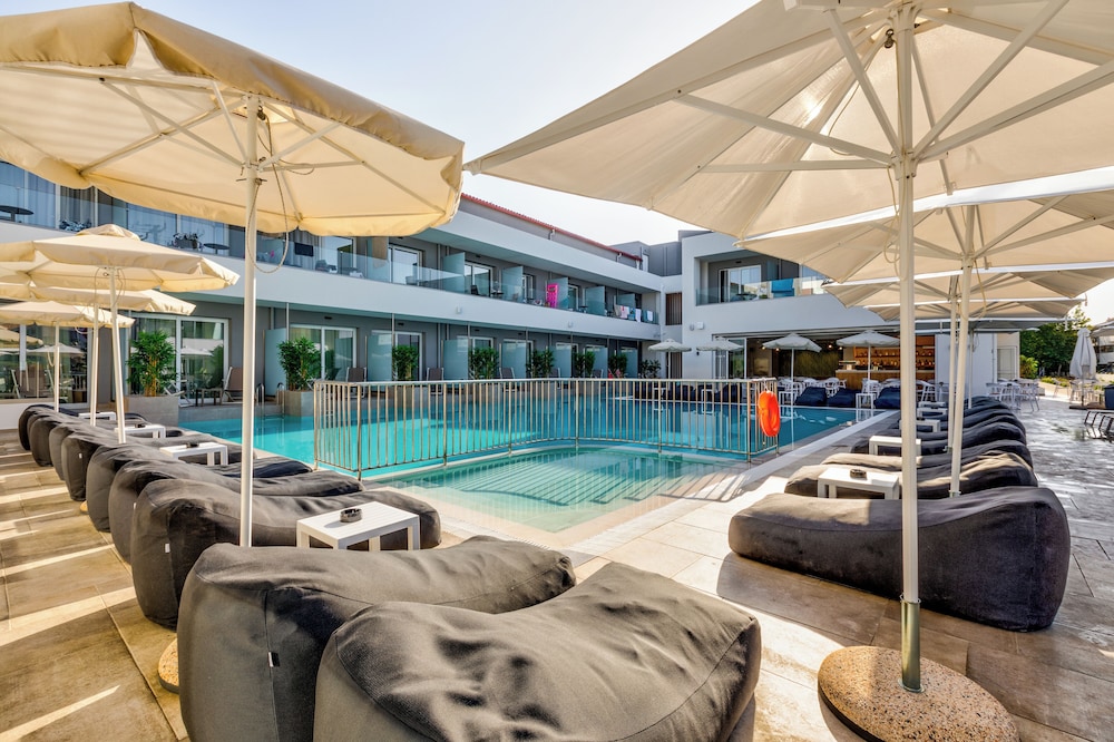 White Olive Premium Laganas - All Inclusive — Swimming pool in Laganas, Ionian Islands