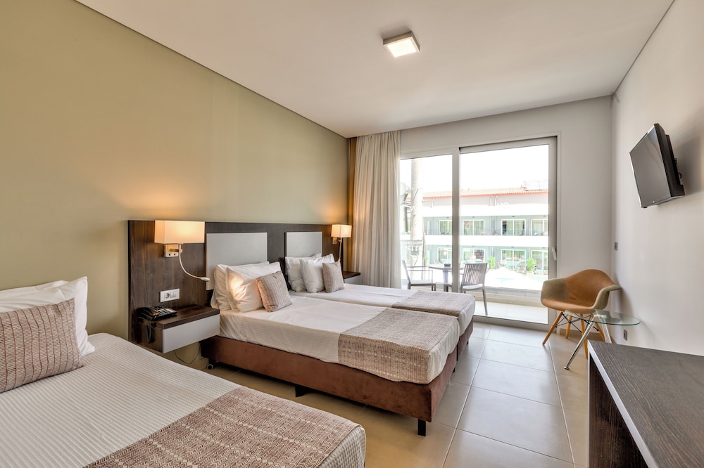 White Olive Premium Laganas - All Inclusive — Hotel rooms in Laganas, Ionian Islands