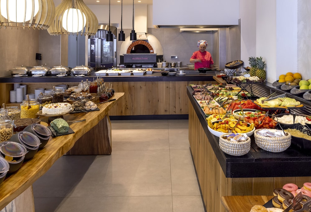 Atermono Boutique Resort & Spa — Restaurant & bars in Rethymnon