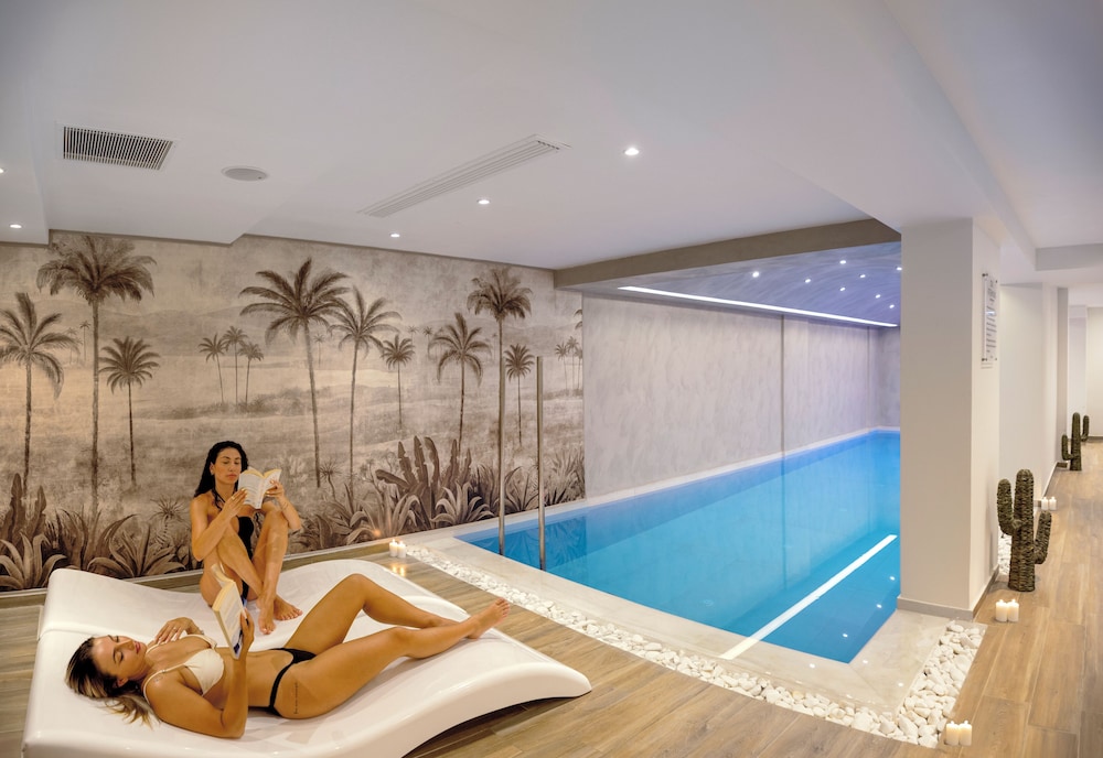 Atermono Boutique Resort & Spa — Swimming pool in Rethymnon