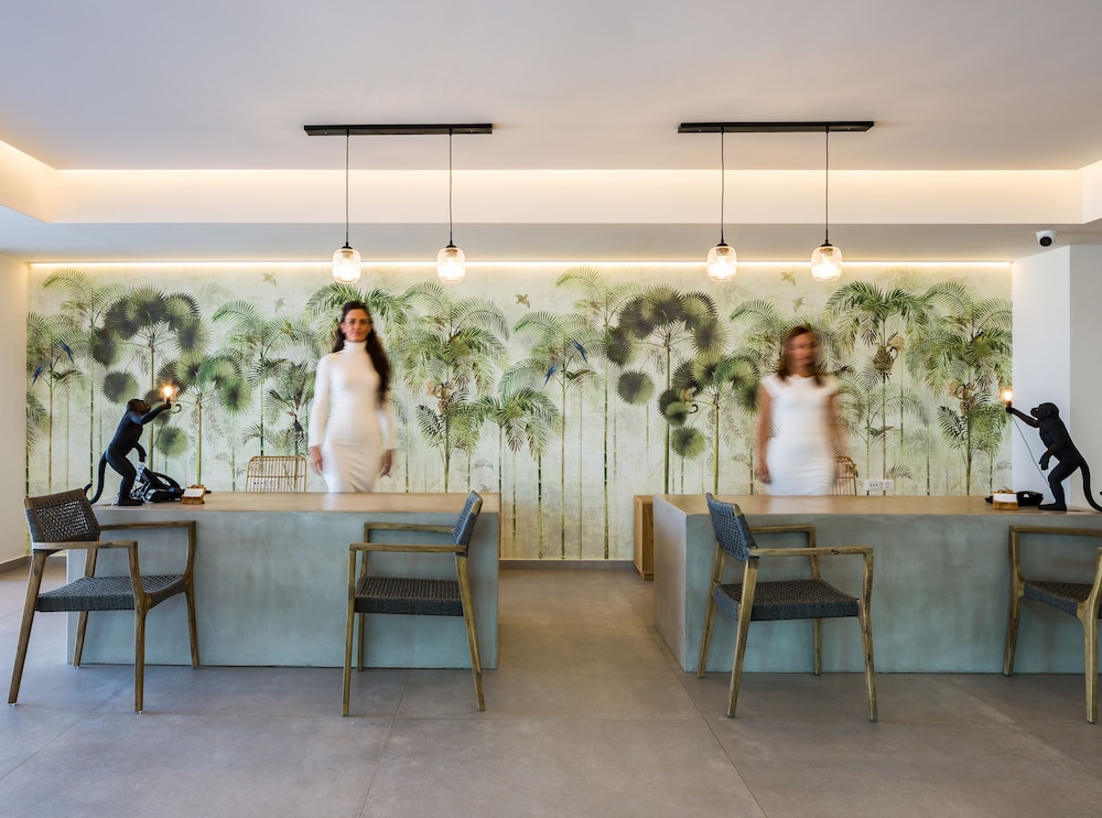 Atermono Boutique Resort & Spa — Hotel building in Rethymnon