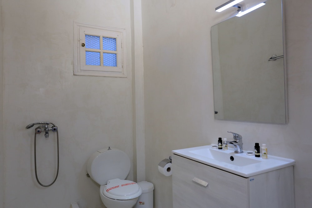 Alykes Family Resort — Hotel rooms in Lefkimmi (Corfu), Ionian Islands