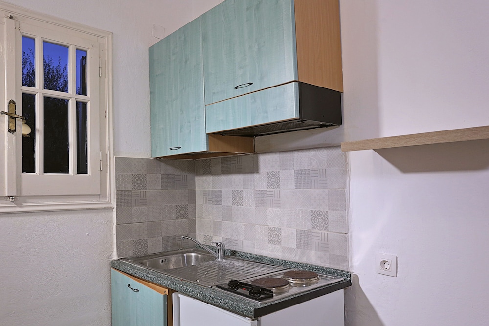 Alykes Family Resort — Hotel rooms in Lefkimmi (Corfu), Ionian Islands