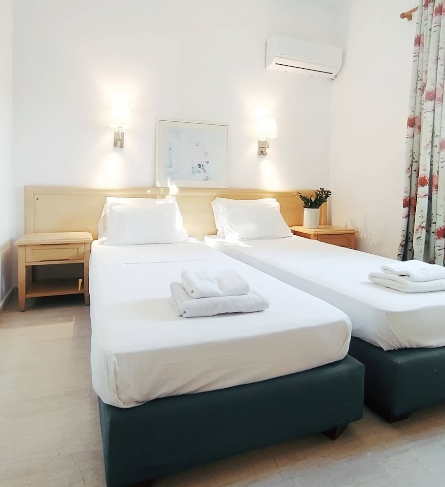 Alykes Family Resort — Hotel rooms in Lefkimmi (Corfu), Ionian Islands