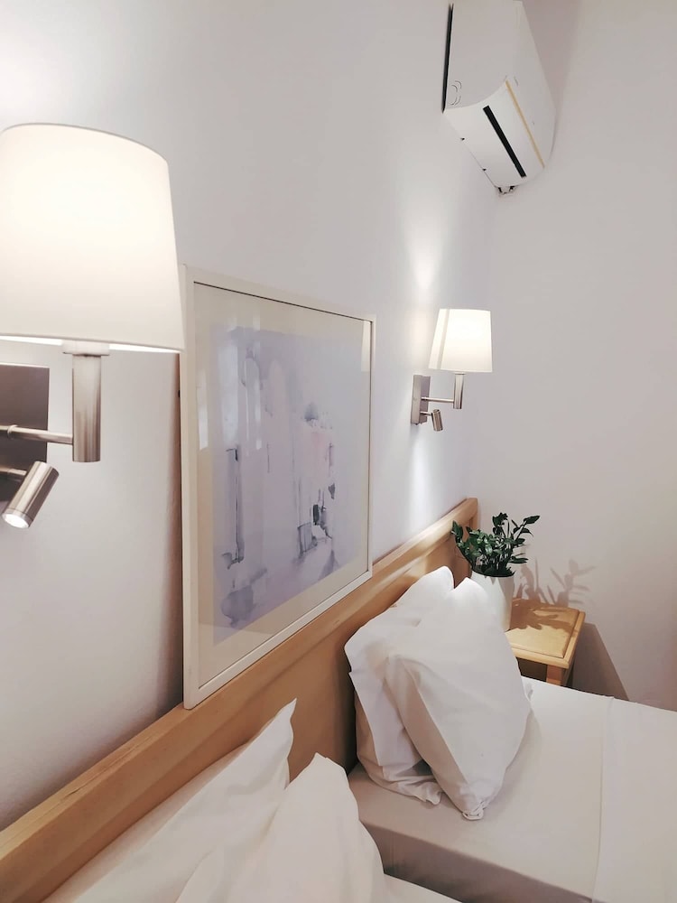 Alykes Family Resort — Hotel rooms in Lefkimmi (Corfu), Ionian Islands