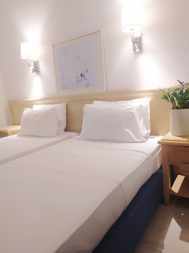 Alykes Family Resort — Hotel rooms in Lefkimmi (Corfu), Ionian Islands