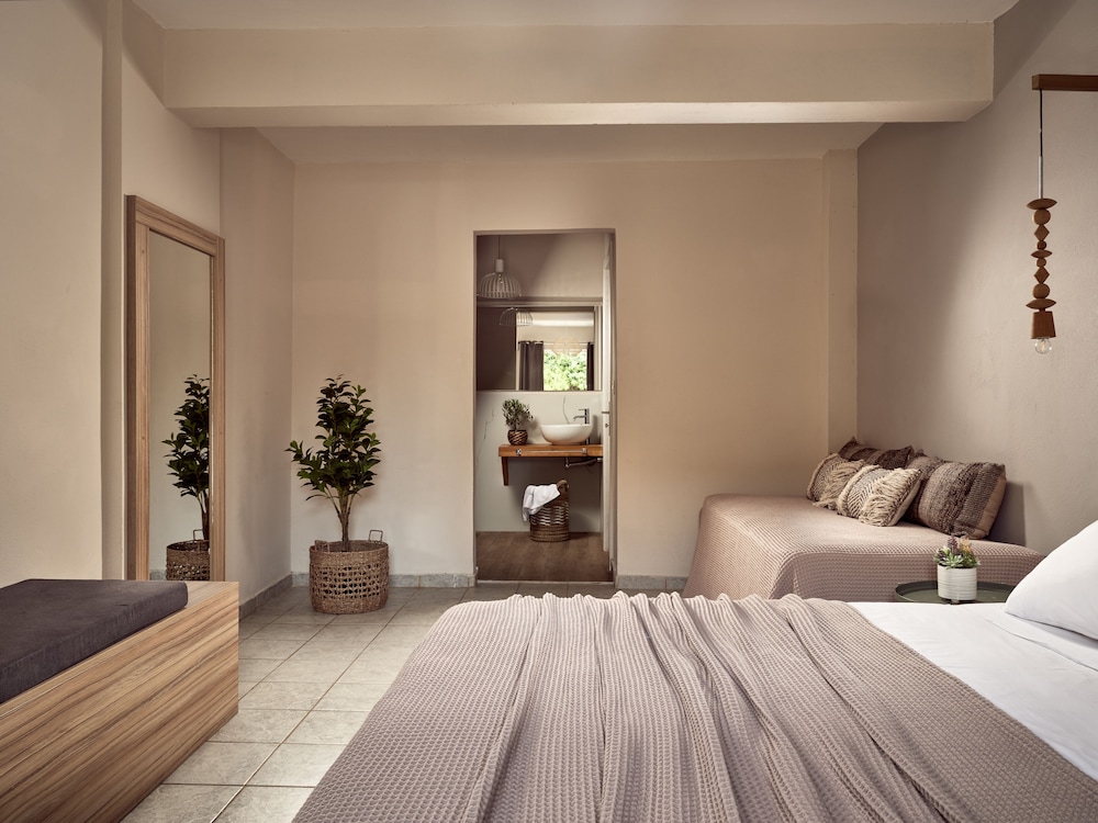 Casa Del Mar — Hotel rooms in Laganas, Ionian Islands