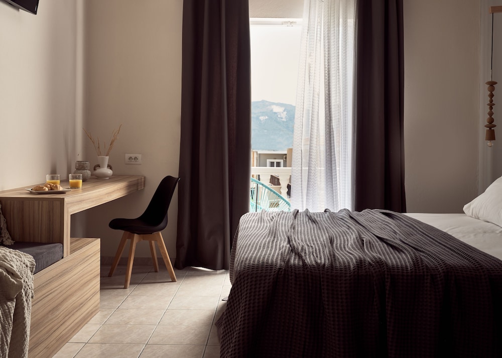 Casa Del Mar — Hotel rooms in Laganas, Ionian Islands