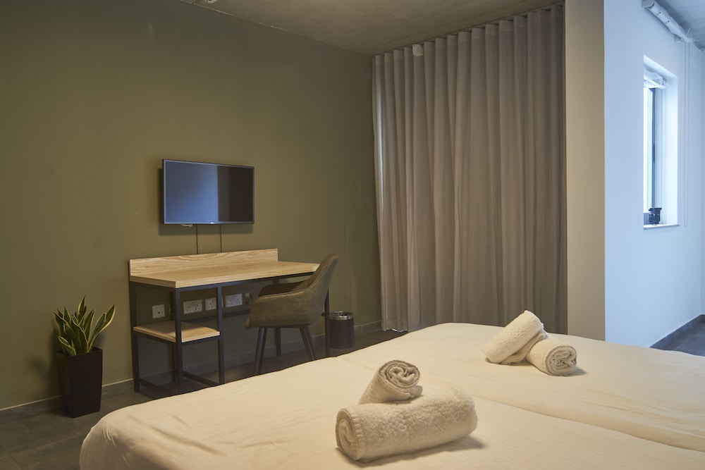 Mr. Todd Hotel — Hotel rooms in Sliema, Malta Island