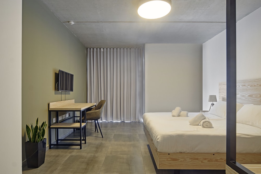 Mr. Todd Hotel — Hotel rooms in Sliema, Malta Island