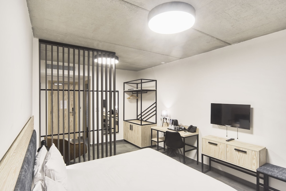 Mr. Todd Hotel — Hotel rooms in Sliema, Malta Island