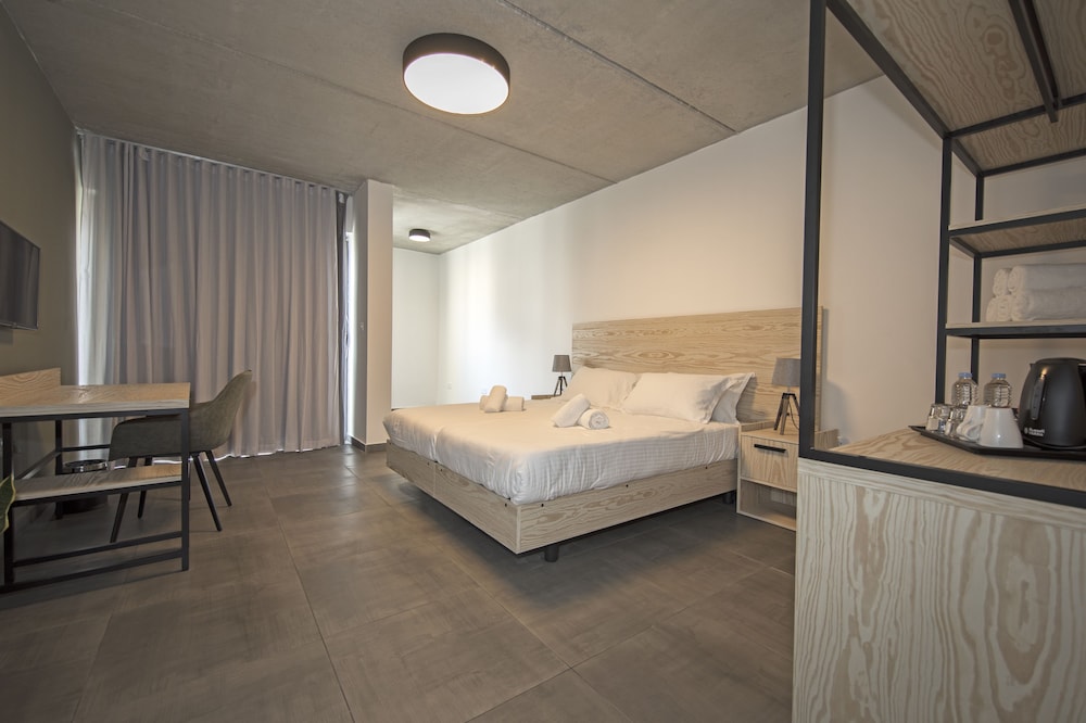 Mr. Todd Hotel — Hotel rooms in Sliema, Malta Island