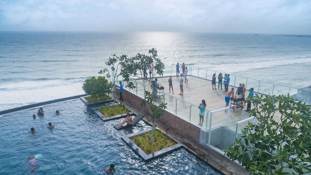 Marino Beach Colombo — Swimming pool in Colombo, Western Province
