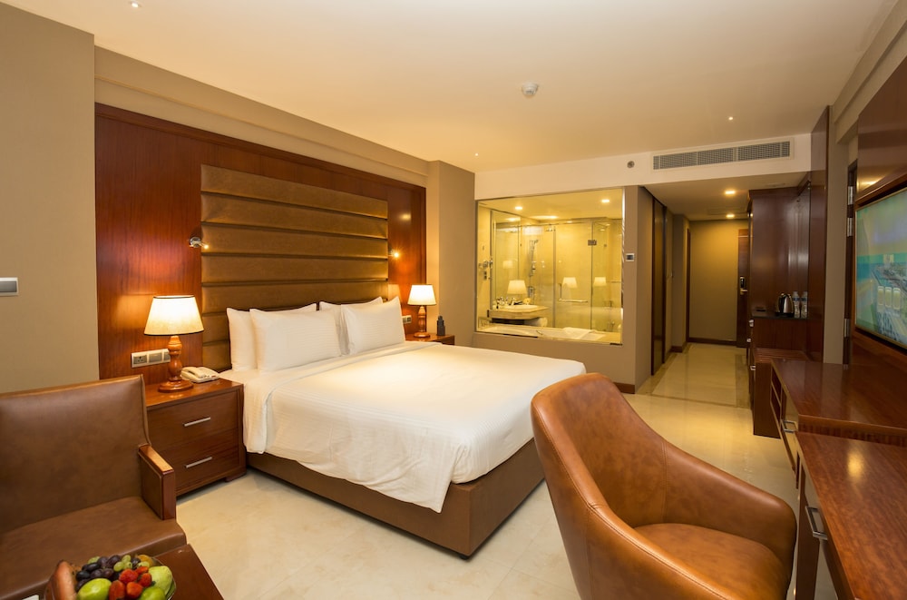 Marino Beach Colombo — Hotel rooms in Colombo, Western Province