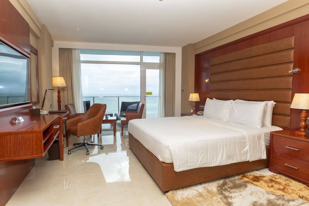 Marino Beach Colombo — Hotel rooms in Colombo, Western Province