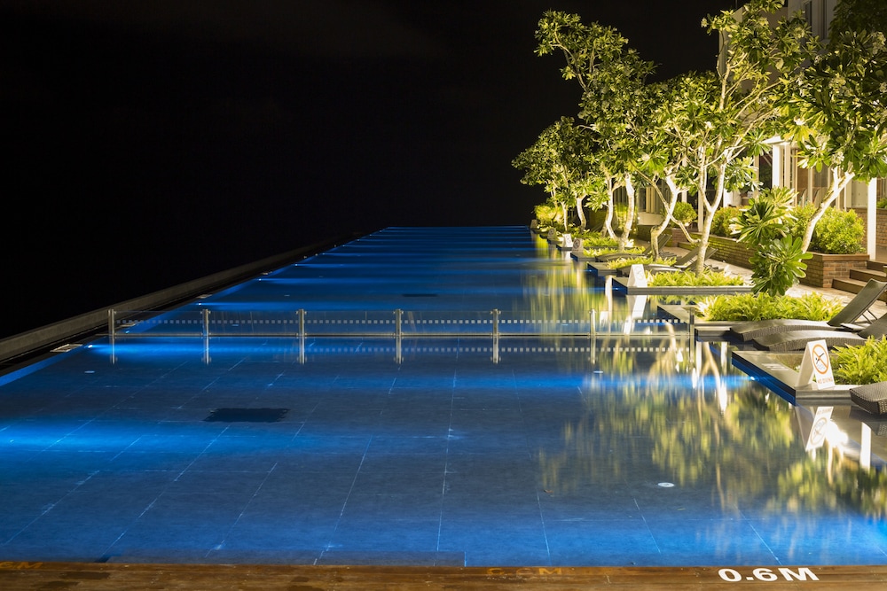 Marino Beach Colombo — Swimming pool in Colombo, Western Province
