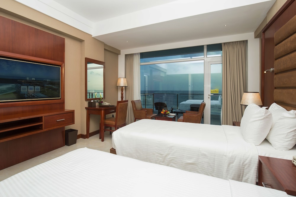 Marino Beach Colombo — Hotel rooms in Colombo, Western Province