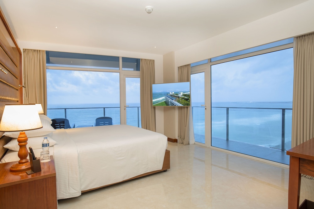 Marino Beach Colombo — Hotel rooms in Colombo, Western Province