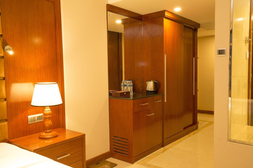 Marino Beach Colombo — Hotel rooms in Colombo, Western Province