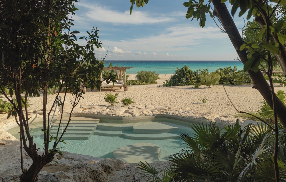 Palmaïa-The House of AïA: All Inclusive Wellness Resort — Swimming pool in Playa del Carmen, Quintana Roo