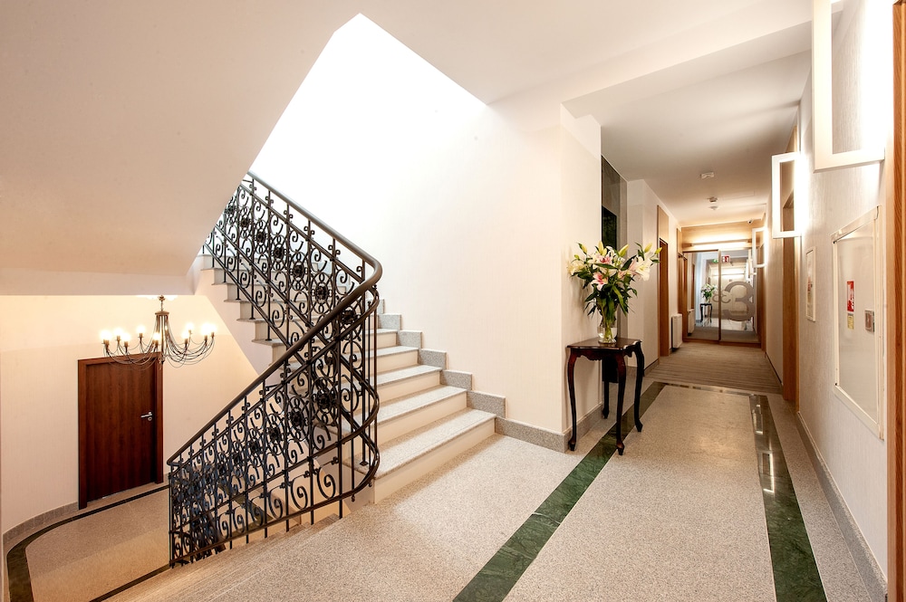 Plaza Boutique Hotel — Hotel building in Krakow, Lesser Poland