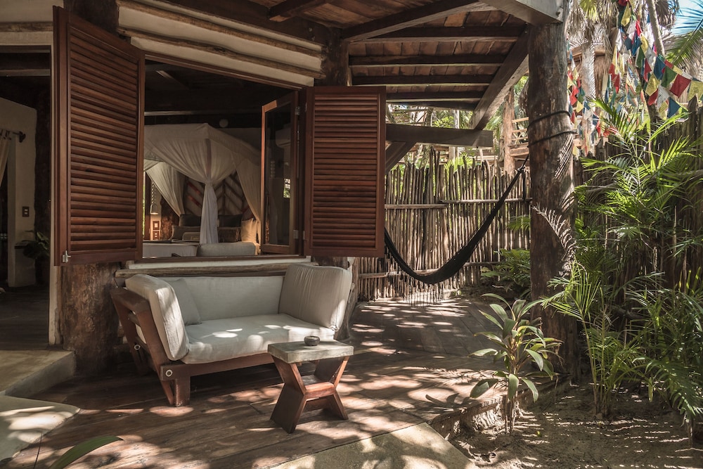 Delek Tulum — Hotel rooms in Tulum, Quintana Roo