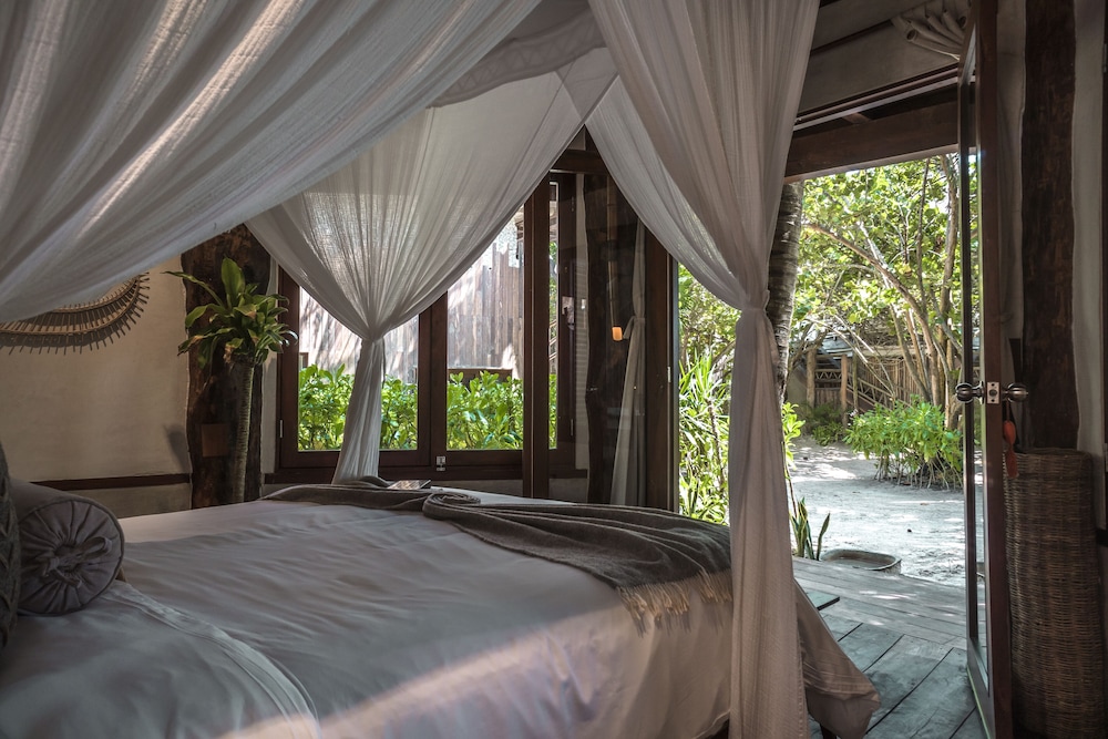 Delek Tulum — Hotel rooms in Tulum, Quintana Roo