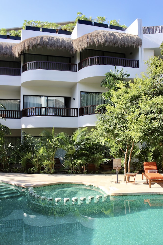 Aluna Resort Tulum — Swimming pool in Tulum, Quintana Roo