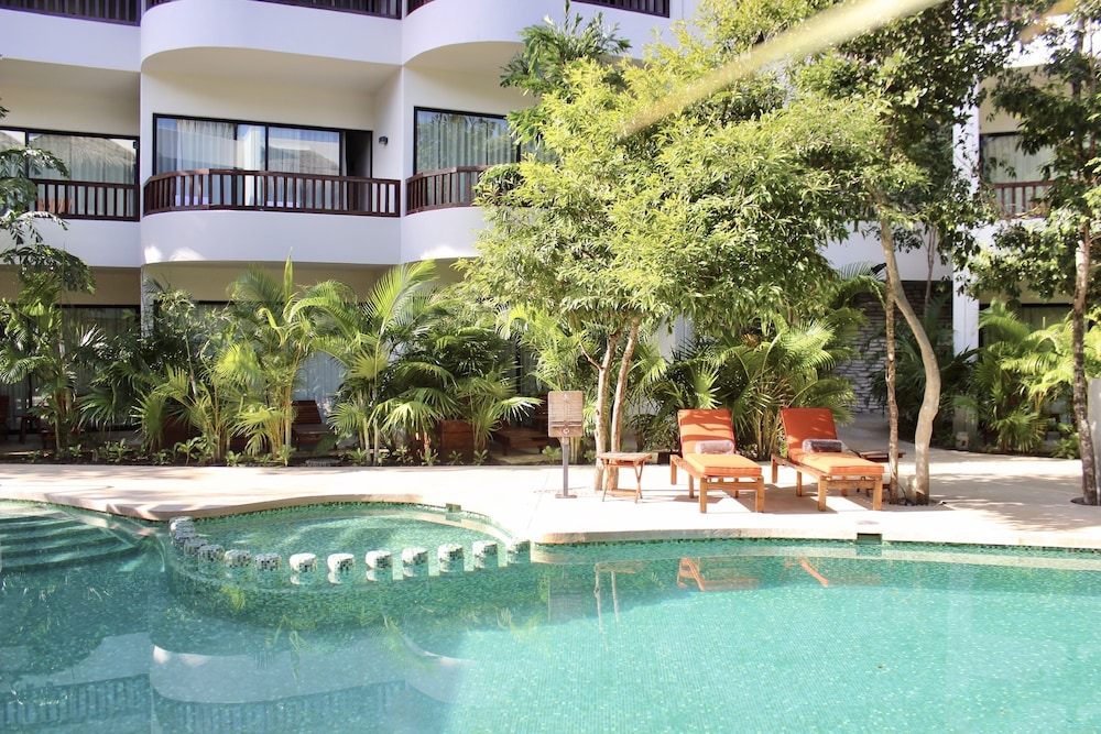 Aluna Resort Tulum — Swimming pool in Tulum, Quintana Roo