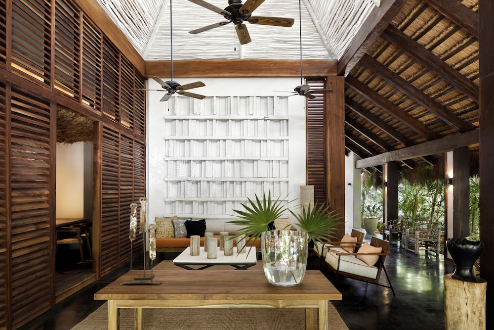 Aluna Resort Tulum — Hotel building in Tulum, Quintana Roo