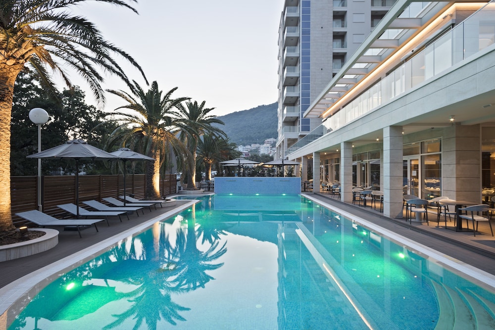 Hotel Ami Budva Petrovac - zdjęcie 2