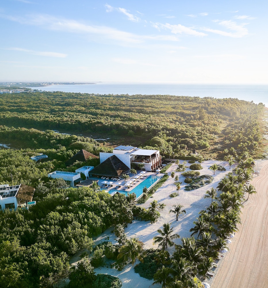 Chablé Maroma — Hotel building in Playa del Carmen, Quintana Roo