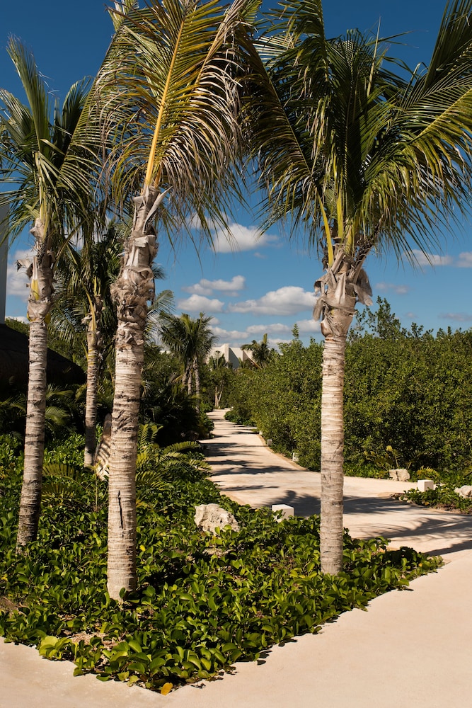 Chablé Maroma — Hotel building in Playa del Carmen, Quintana Roo