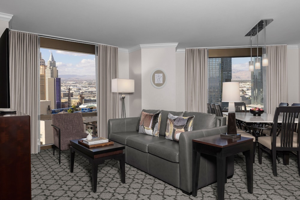 Marriott's Grand Chateau — Hotel rooms in Las Vegas, Nevada