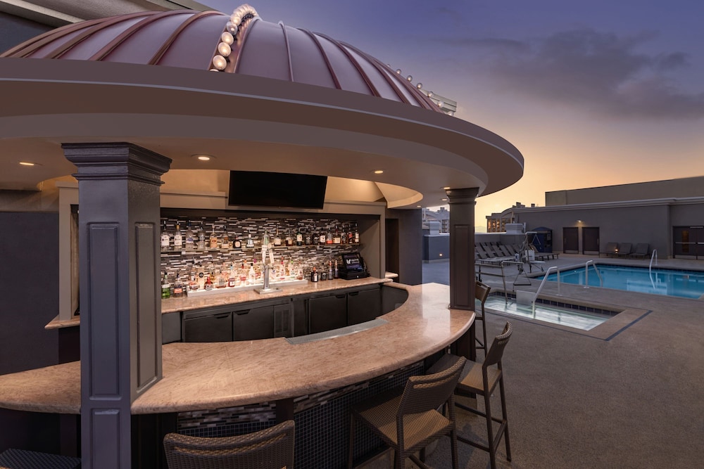 Marriott's Grand Chateau — Hotel rooms in Las Vegas, Nevada