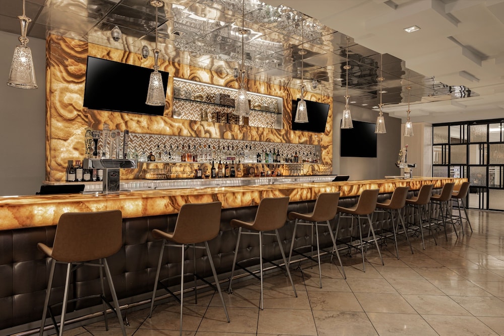 Marriott's Grand Chateau — Restaurant & bars in Las Vegas, Nevada