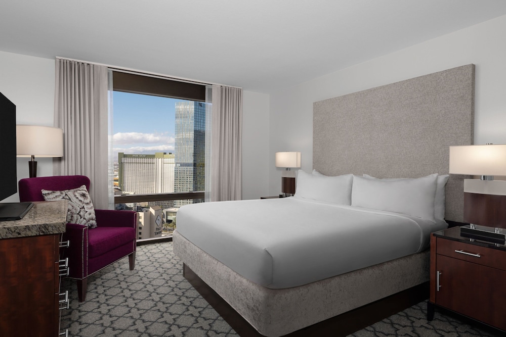 Marriott's Grand Chateau — Hotel rooms in Las Vegas, Nevada