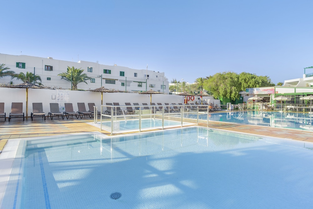 Club Del Carmen — Swimming pool in Puerto del Carmen, Canary Islands
